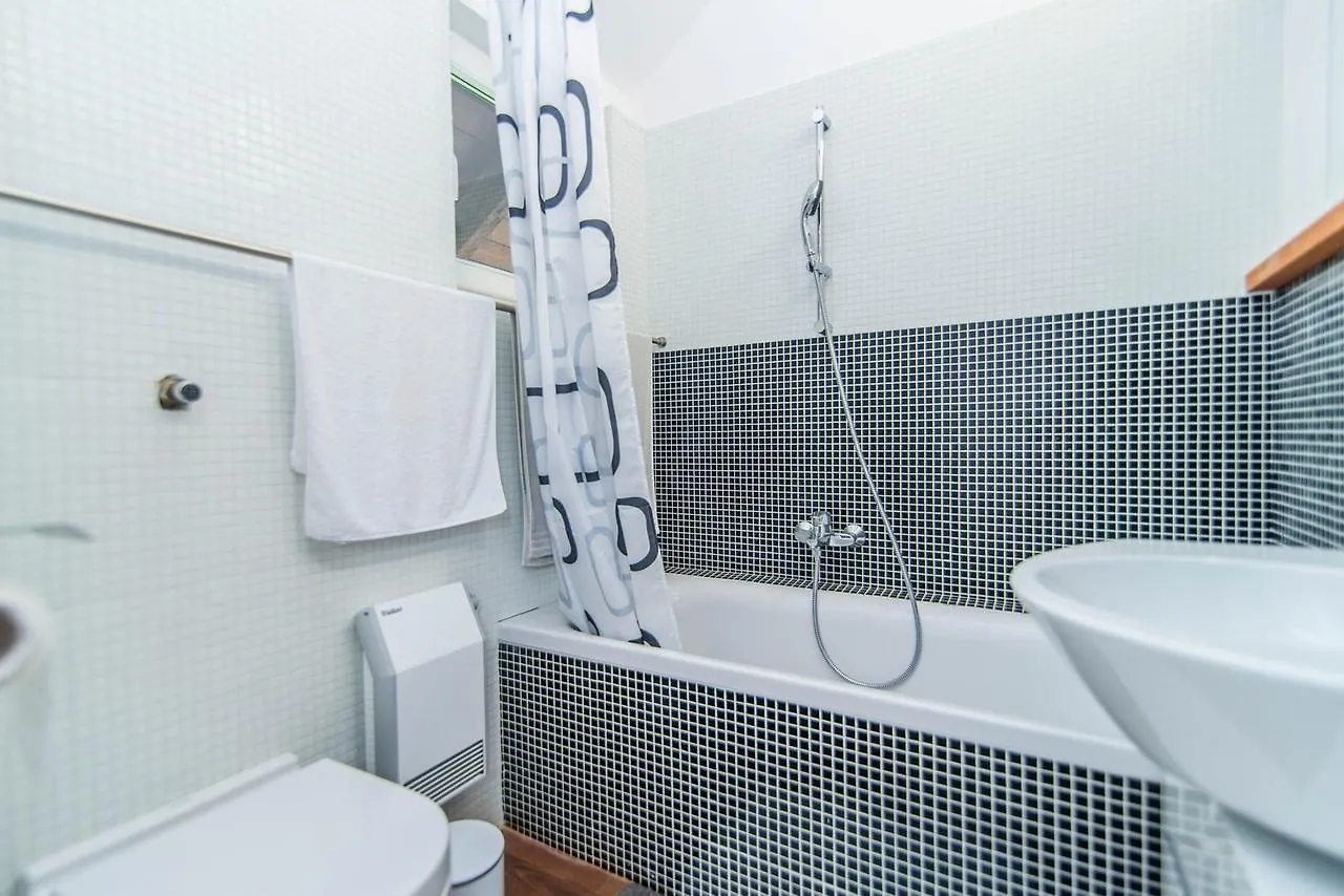 Apartment Lipovica Opatija 0*,